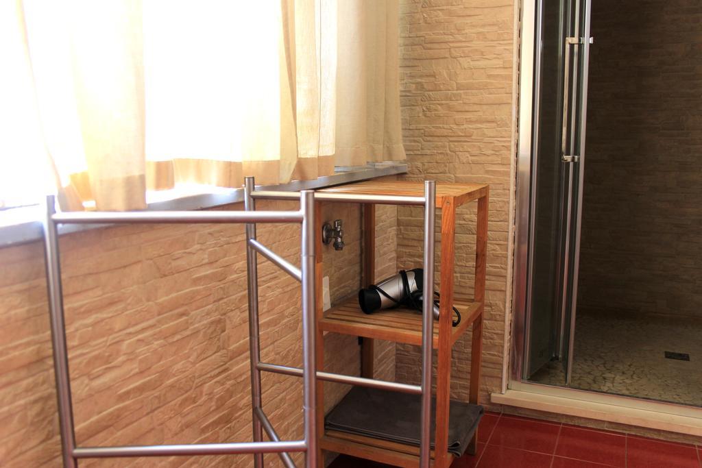 Gabriele 83 Bed and Breakfast Torino Eksteriør billede